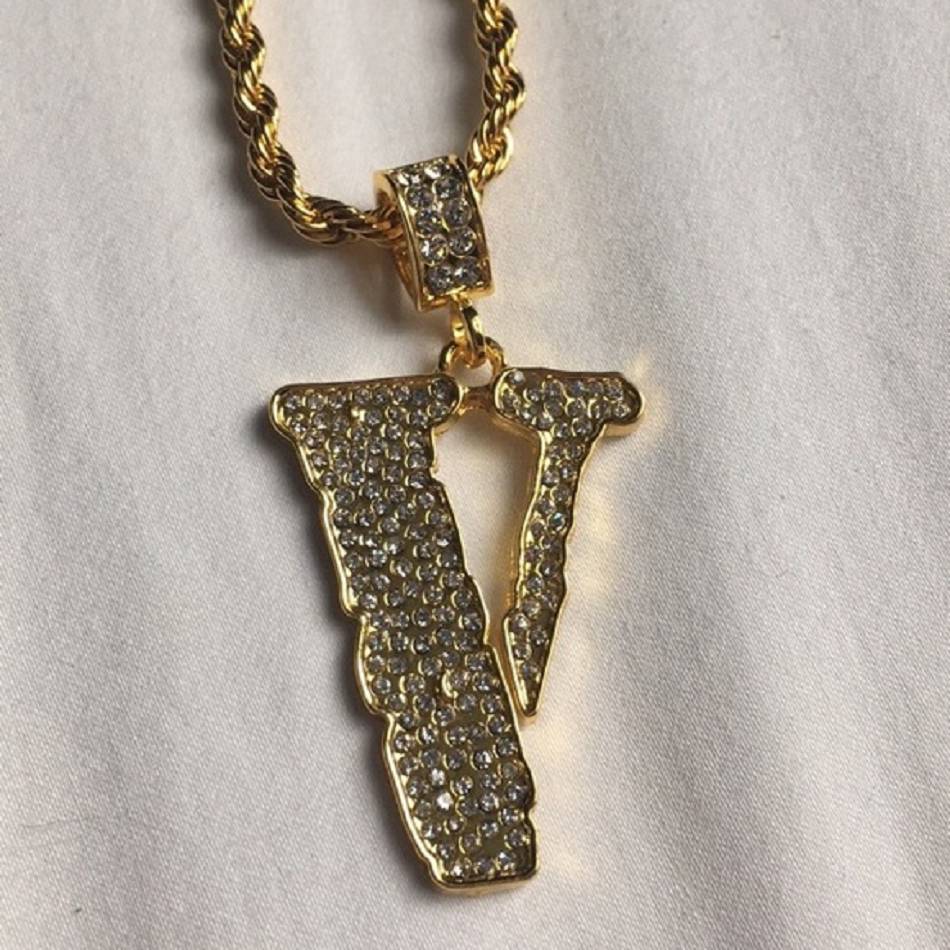 Collier Vlone Iced Out Pendant Chain Plus Doré Unisex | BHUZ-95552862